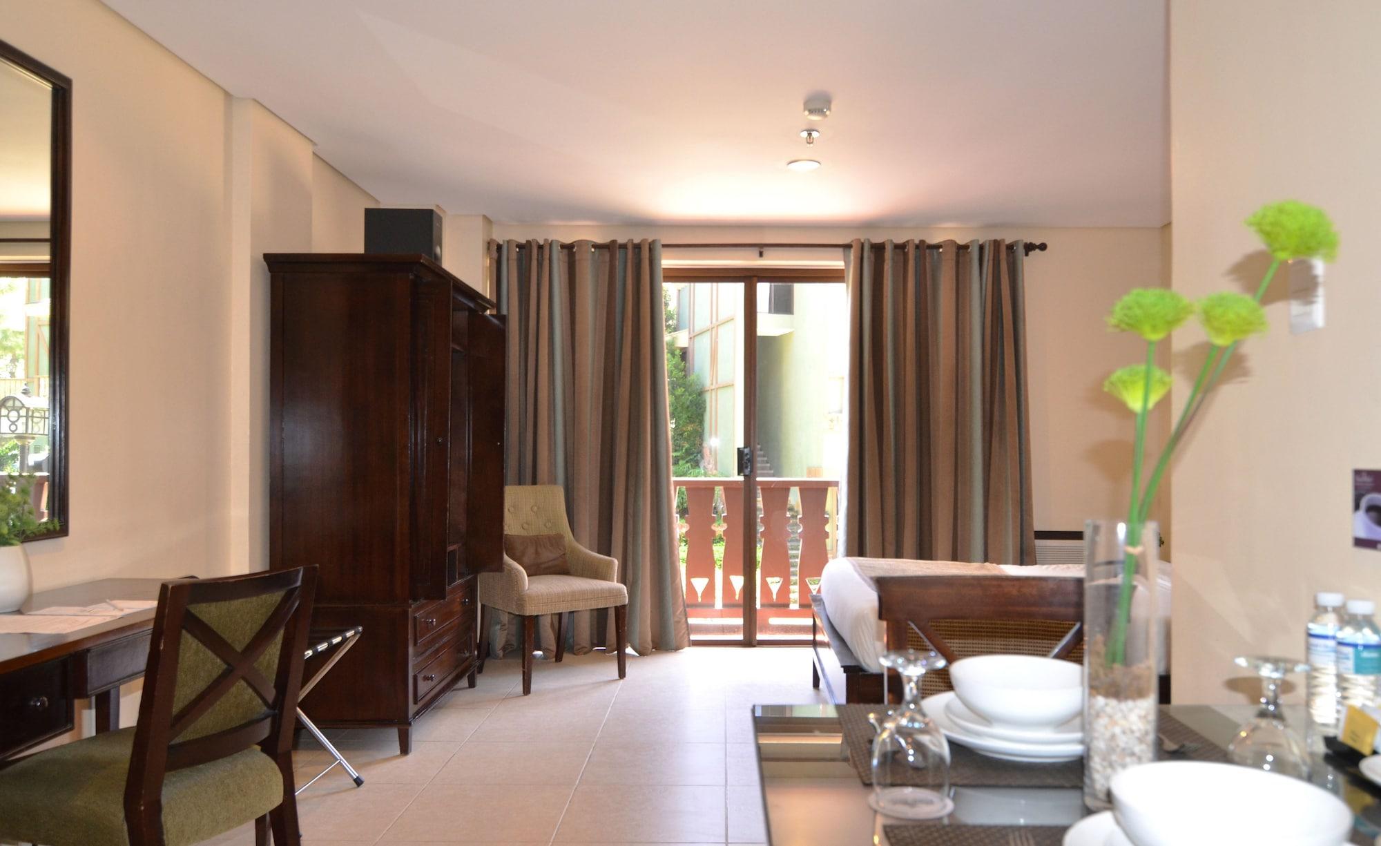Crosswinds Resort Suites Tagaytay City Екстер'єр фото