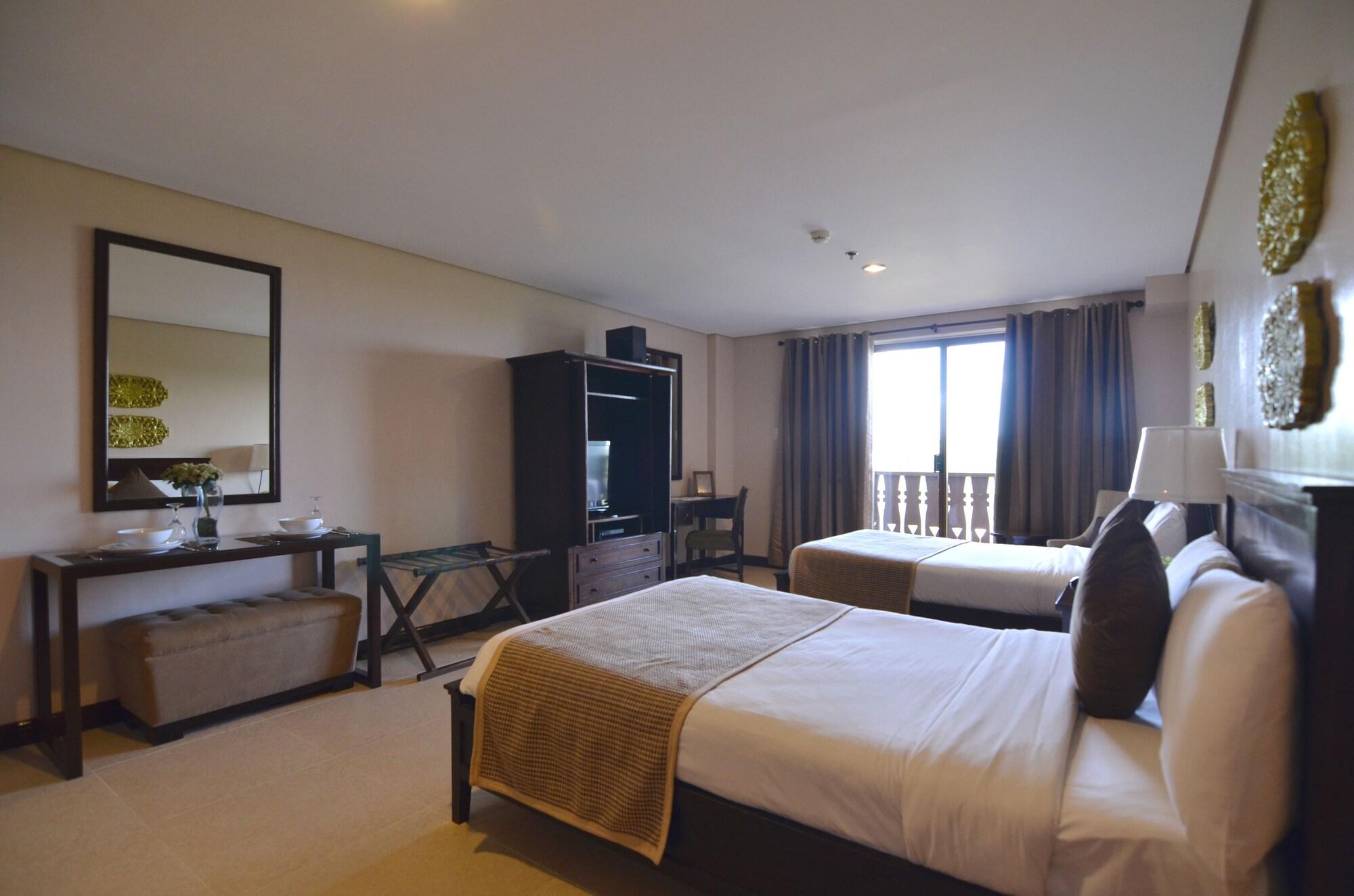 Crosswinds Resort Suites Tagaytay City Екстер'єр фото