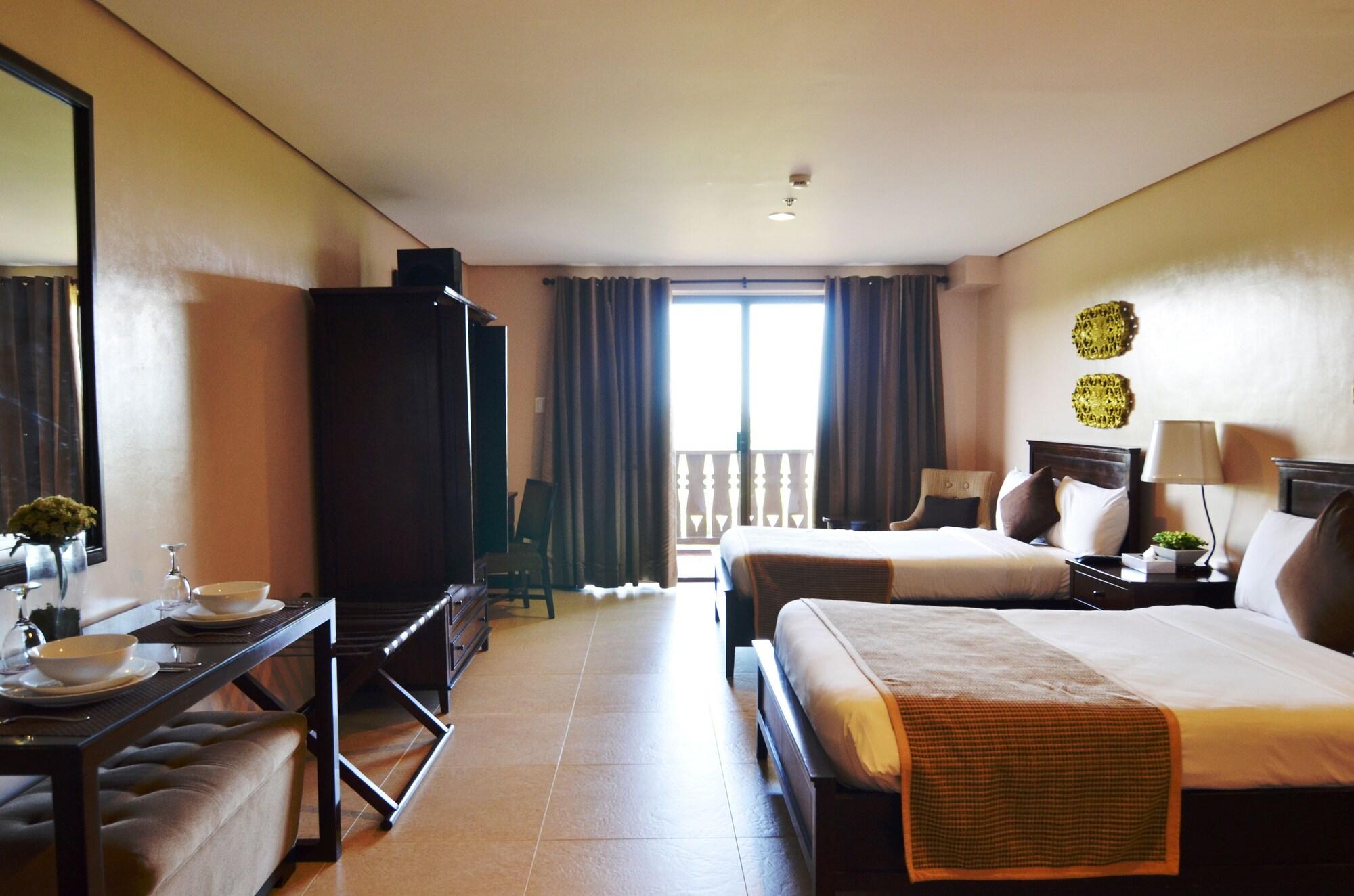 Crosswinds Resort Suites Tagaytay City Екстер'єр фото