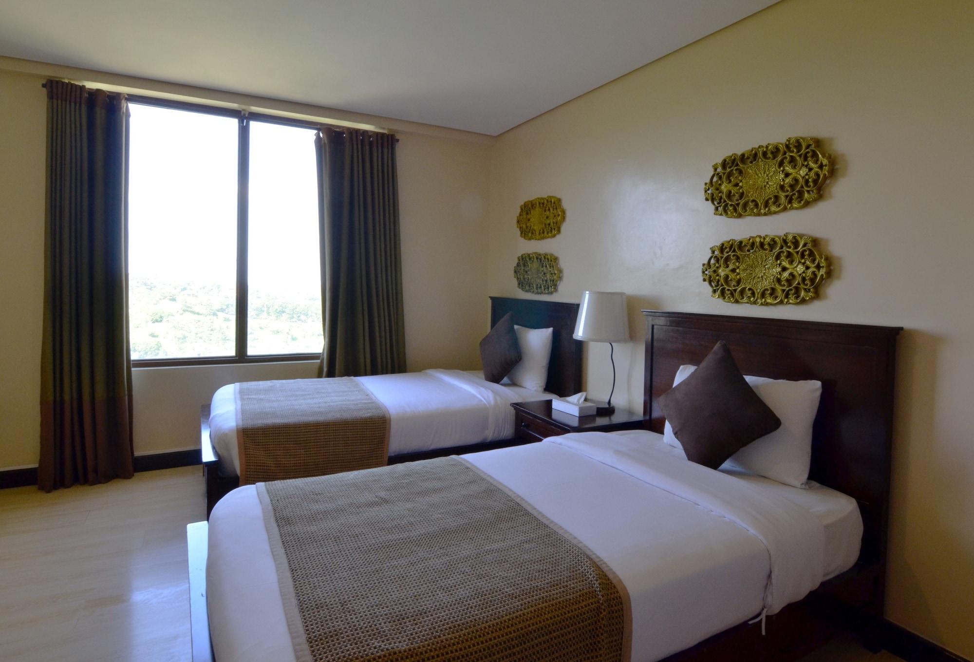 Crosswinds Resort Suites Tagaytay City Екстер'єр фото