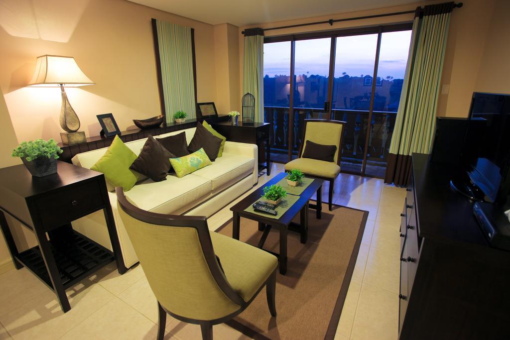 Crosswinds Resort Suites Tagaytay City Екстер'єр фото