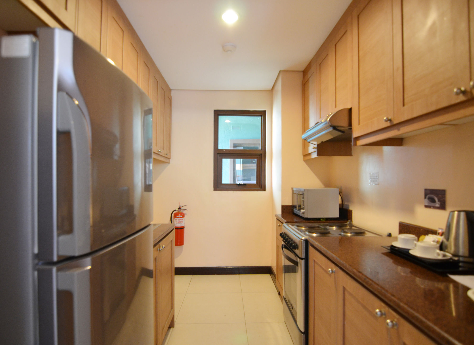 Crosswinds Resort Suites Tagaytay City Екстер'єр фото
